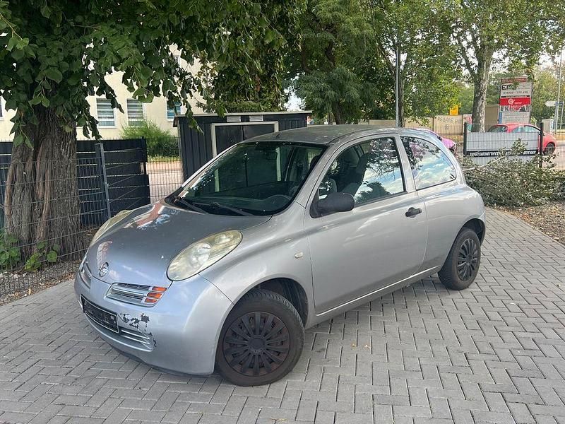 Silber Gebraucht 2003 Nissan Micra Limousine | 1.790 € (Fairer Preis) - Bild 1/4