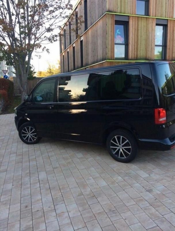 Schwarz Gebraucht 2016 VW Multivan Startline Van | 26.000 € (Fairer Preis) - Bild 1/3