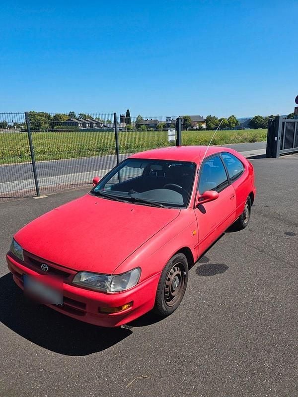 Rot Gebraucht 1996 Toyota Corolla XLi Limousine | 2.000 € (Teuer) - Bild 1/4