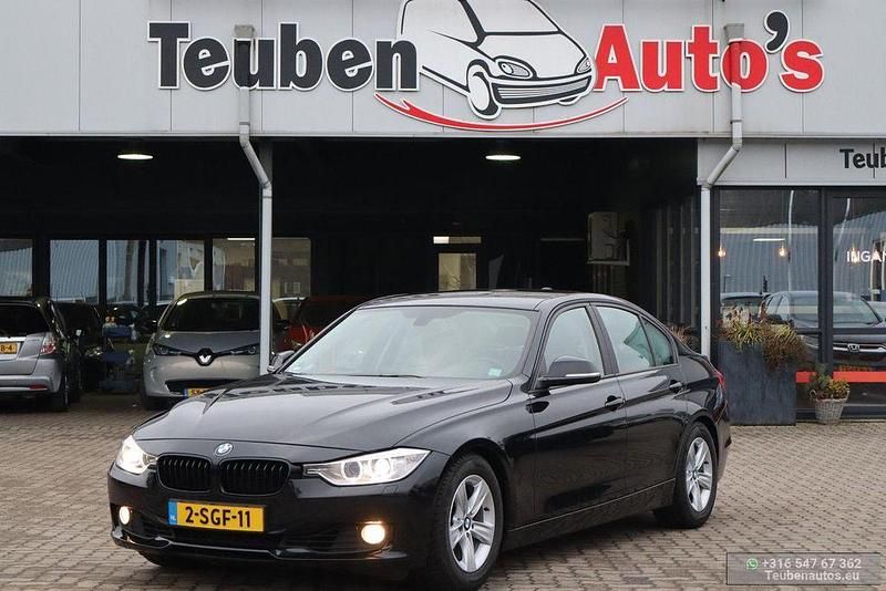 Gebraucht BMW 320 Executive 184 PS (135 kW) 2013 Schwarz Limousine