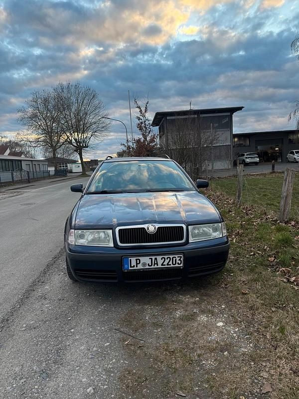 Gebraucht Skoda Octavia 2003 Blau Kombi