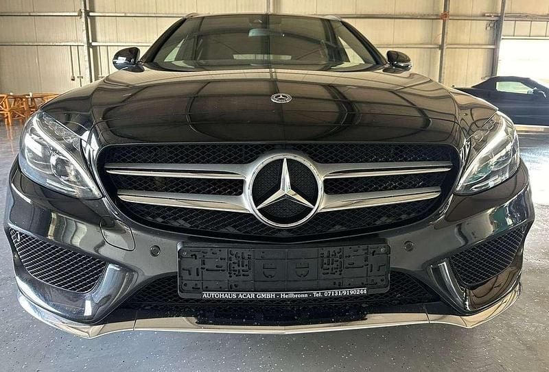 Gebraucht Mercedes C250 AMG line 211 PS (155 kW) 2018 Obsidianschwarz Kombi