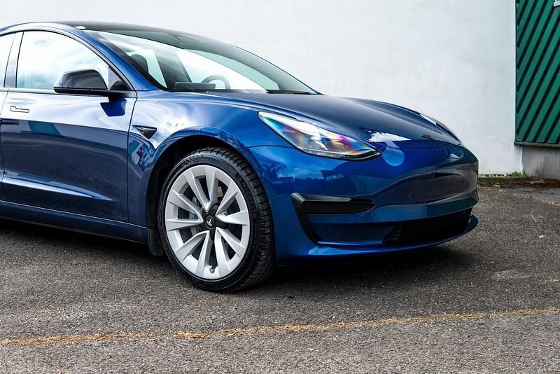 Gebraucht Tesla Model 3 Standard Range 208 kW (283 PS) 2022 Blau Limousine