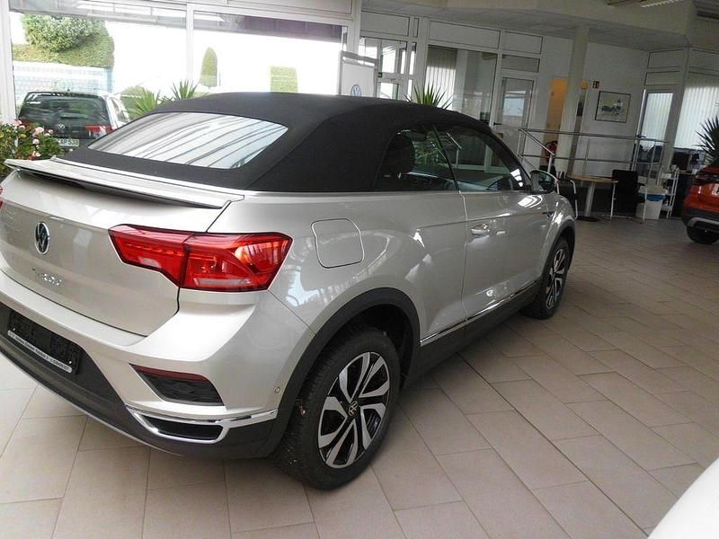 Gebraucht VW T-Roc Cabriolet Active 150 PS (110 kW) 2021 Silber Cabrio