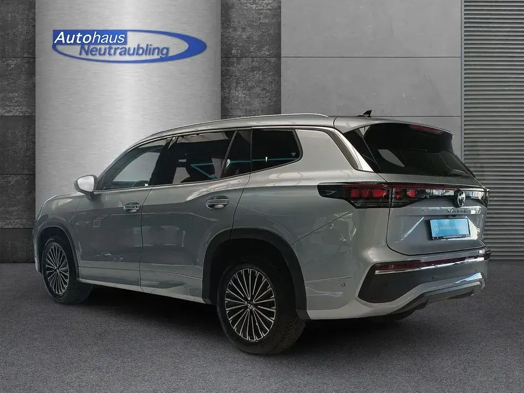 Gebraucht VW Tayron Elegance 150 PS (110 kW) 2025 (silber) oyster silver SUV