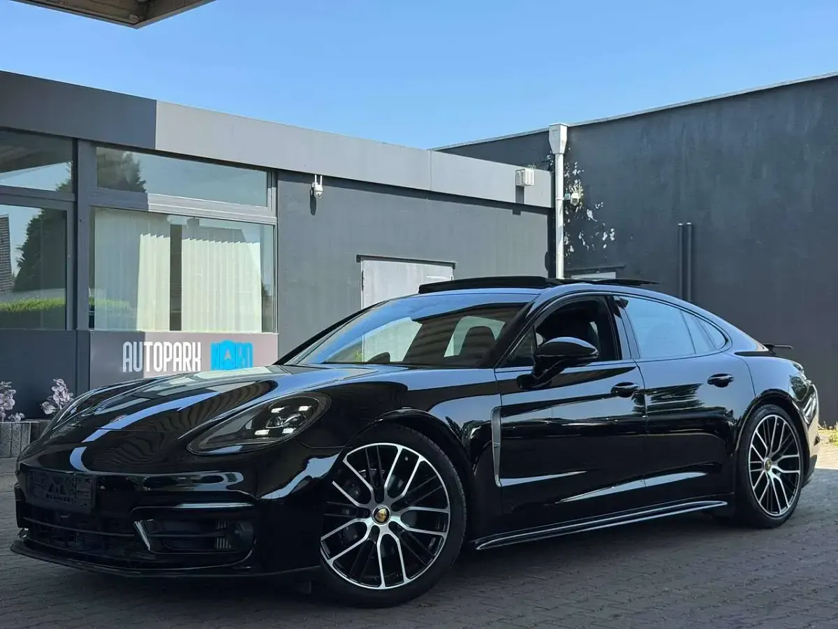 Gebraucht Porsche Panamera Platinum Edition 330 PS (242 kW) 2023 Schwarz Kleinwagen