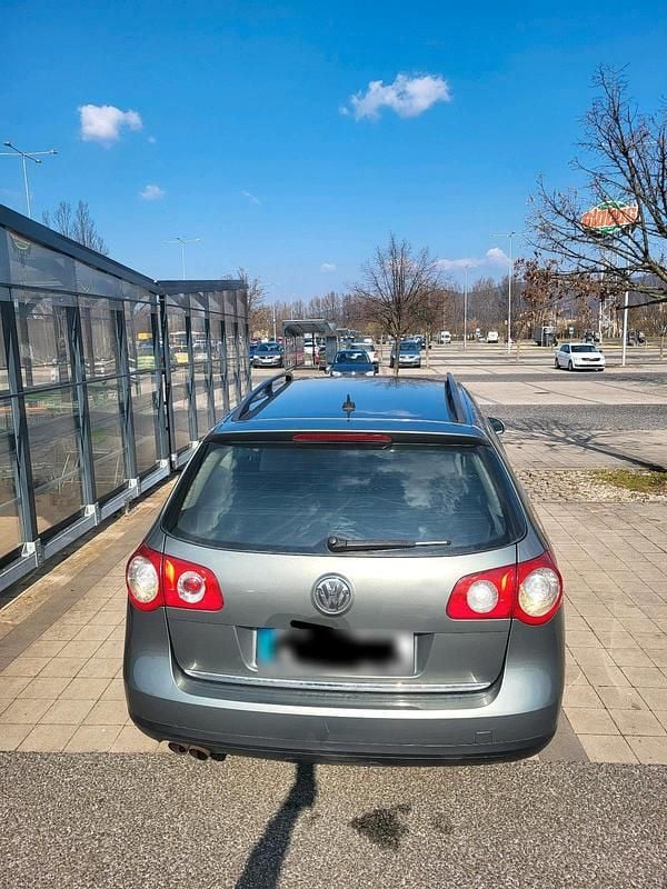 Gebraucht VW Passat 140 PS (102 kW) 2006 Grau Kombi