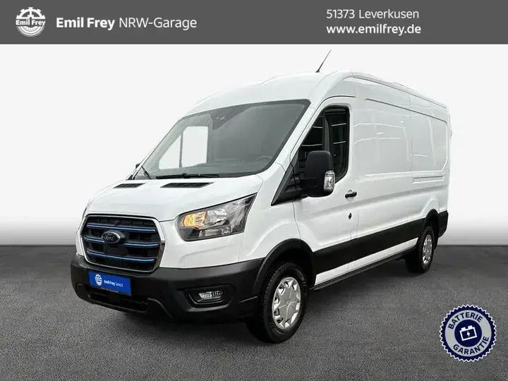 Weiß Gebraucht 2023 Ford E-Transit Trend Van | 41.470 € (Fairer Preis) - Bild 1/3