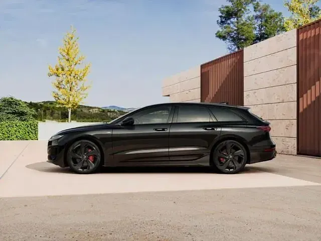 Gebraucht Audi A6 e-tron Business 269 kW (367 PS) 2026 Schwarz Kombi