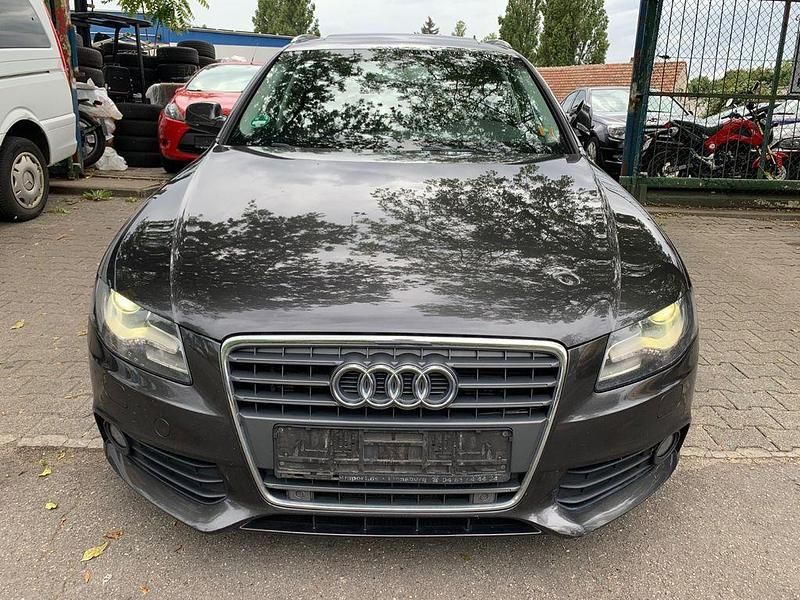 Grau Gebraucht 2009 Audi A4 Attraction Kombi | 3.990 € (Guter Preis) - Bild 1/4
