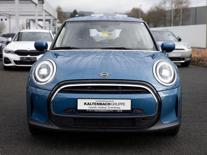 Gebraucht Mini ONE Classic 102 PS (75 kW) 2021 Blau Kleinwagen