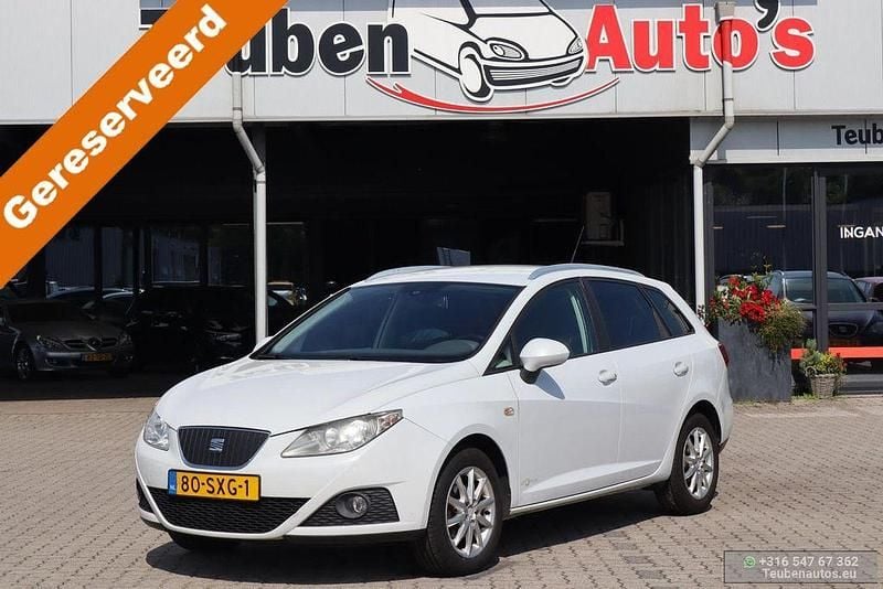 Weiß Gebraucht 2011 Seat Ibiza Copa Limousine | 2.895 € (Fairer Preis) - Bild 1/4