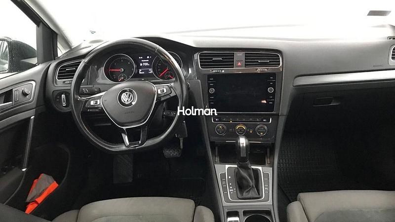 Gebraucht VW Golf VII Comfortline 150 PS (110 kW) 2019 Grau Limousine
