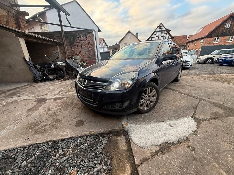 Schwarz Gebraucht 2009 Opel Astra Kombi | 490 € (Guter Preis) - Bild 1/4