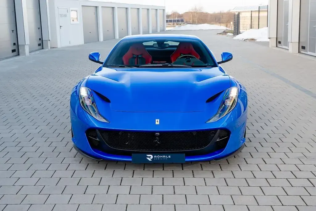 Gebraucht Ferrari 812 799 PS (587 kW) 2018 Blau Coupé