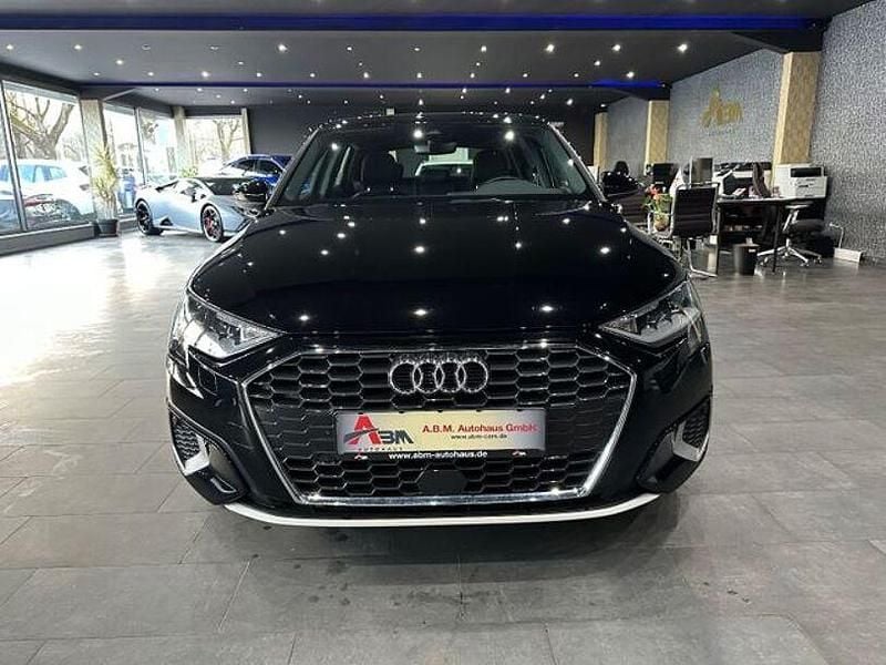 Gebraucht Audi A3 e-tron Advanced 150 PS (110 kW) 2022 Schwarz Kleinwagen