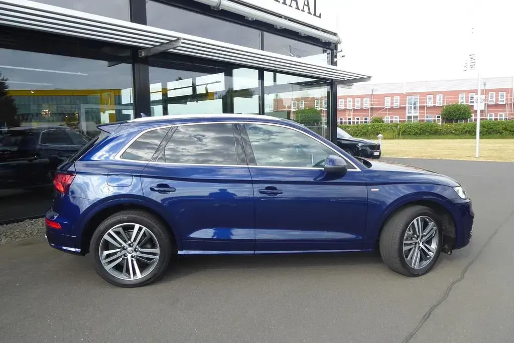 Gebraucht Audi Q5 Sport 190 PS (139 kW) 2018 Blau SUV