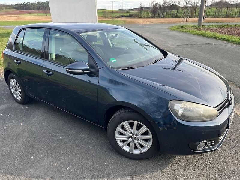 Gebraucht VW Golf VII 80 PS (58 kW) 2013 Blau Limousine