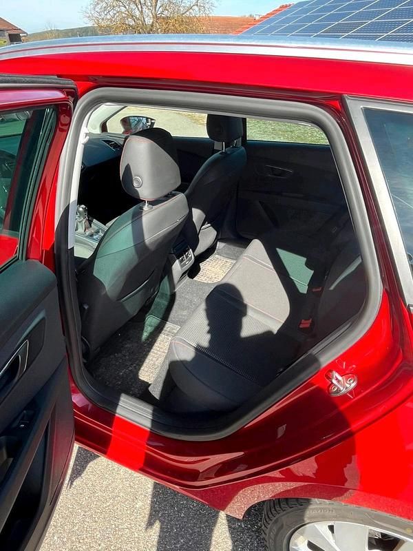 Gebraucht Seat Leon FR 131 PS (96 kW) 2019 Rot Kombi