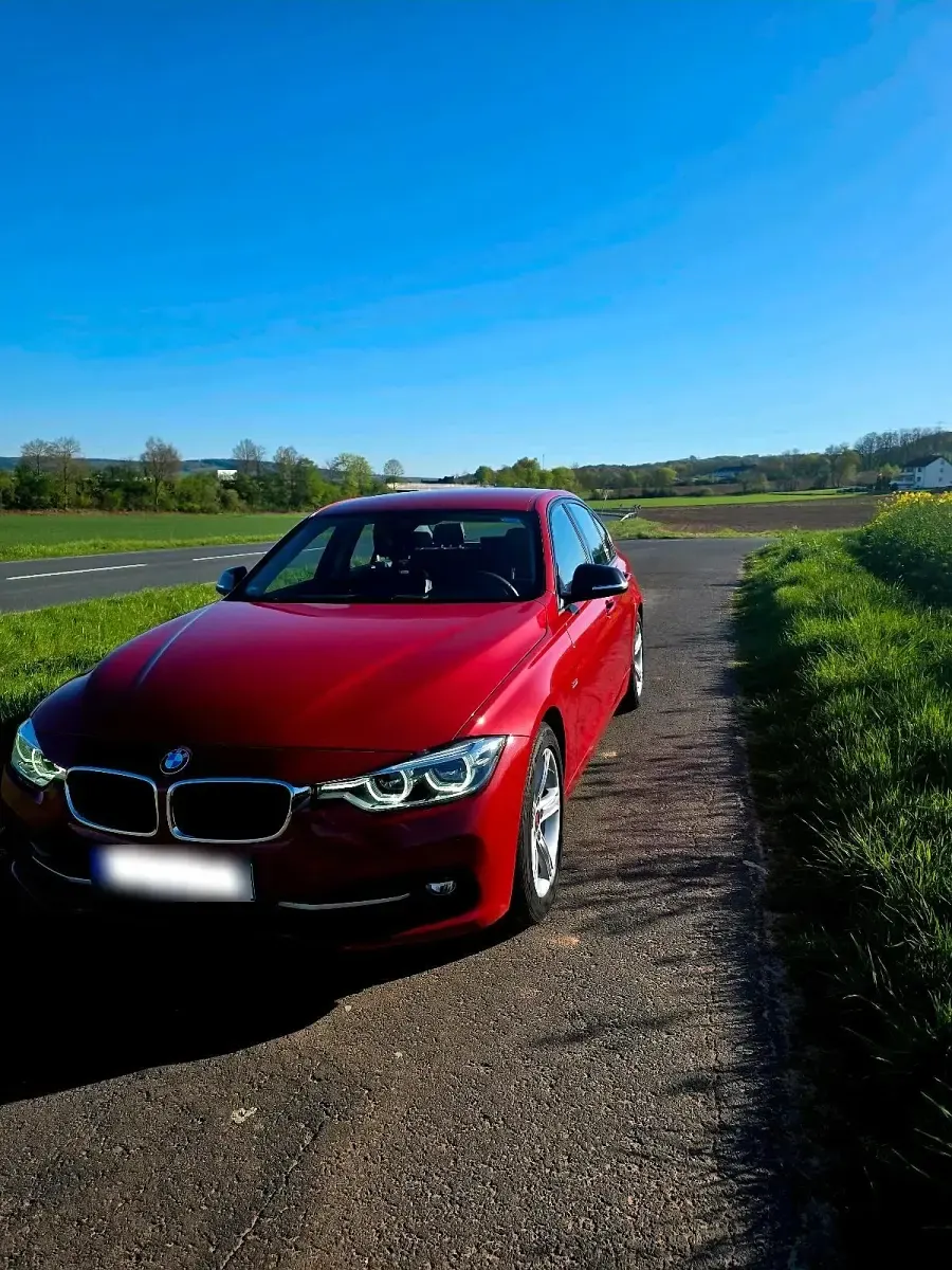 Second-hand BMW 320 Efficient Dynamics 163 CP (119 kW) 2017 Roșu Berlinǎ
