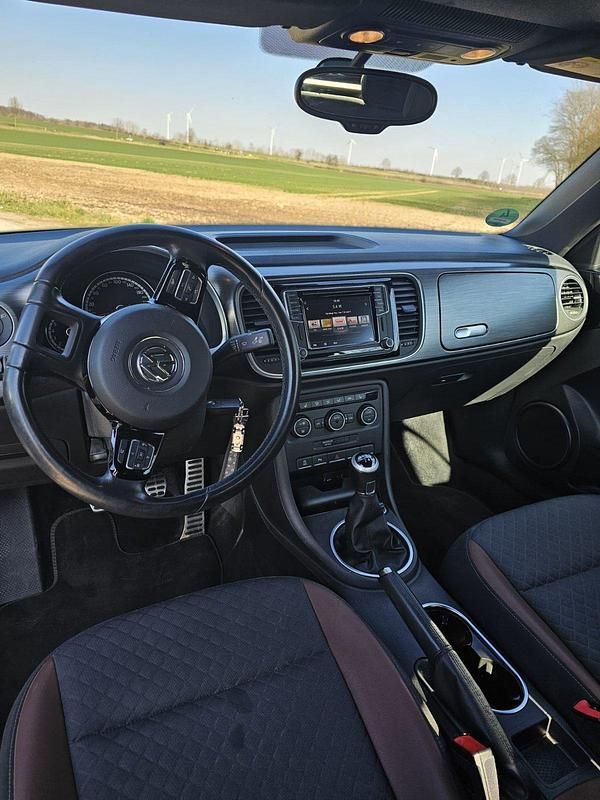 Gebraucht VW Beetle 105 PS (77 kW) 2016 Grau Kleinwagen