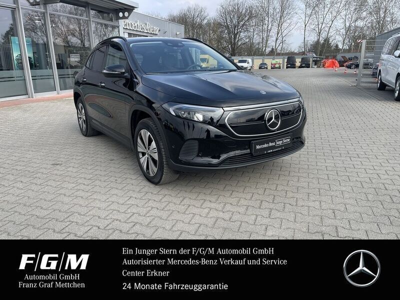 Nachtschwarz Gebraucht 2022 Mercedes EQA300 Progressive SUV | 32.870 € (Fairer Preis) - Bild 1/4