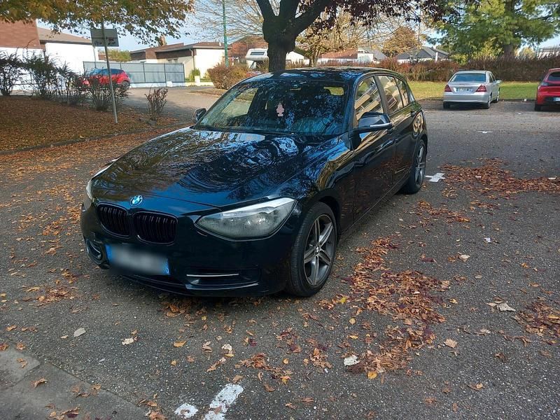 Schwarz Gebraucht 2012 BMW 120 Sport Line Kleinwagen | 3.700 € (Superpreis) - Bild 1/4