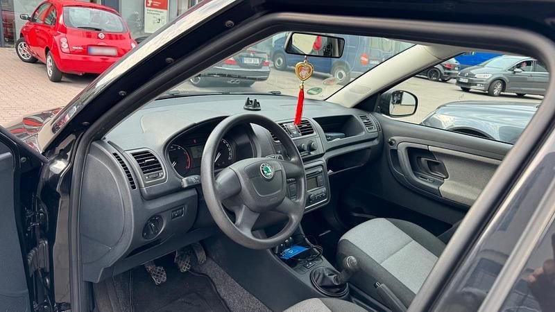 Gebraucht Skoda Fabia 84 PS (61 kW) 2010 Schwarz Limousine