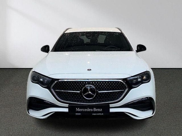 Gebraucht 2025 Mercedes E220 AMG line | 58.870 € (Fairer Preis) - Bild 1/4