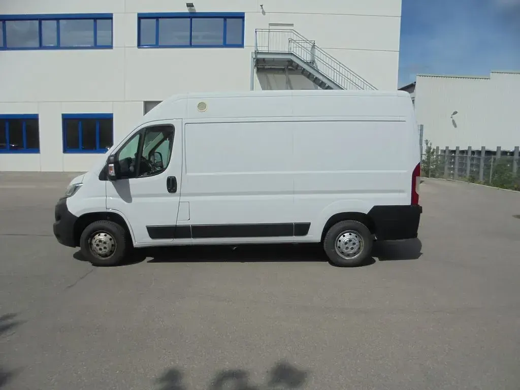 Gebraucht Opel Movano 140 PS (102 kW) 2022 Weiß Van