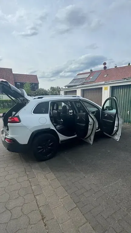 Gebraucht Jeep Cherokee 200 PS (147 kW) 2015 Weiß SUV