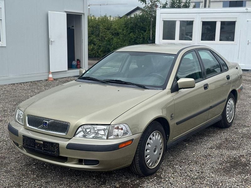 Gebraucht Volvo S40 122 PS (89 kW) 2000 Gold Limousine