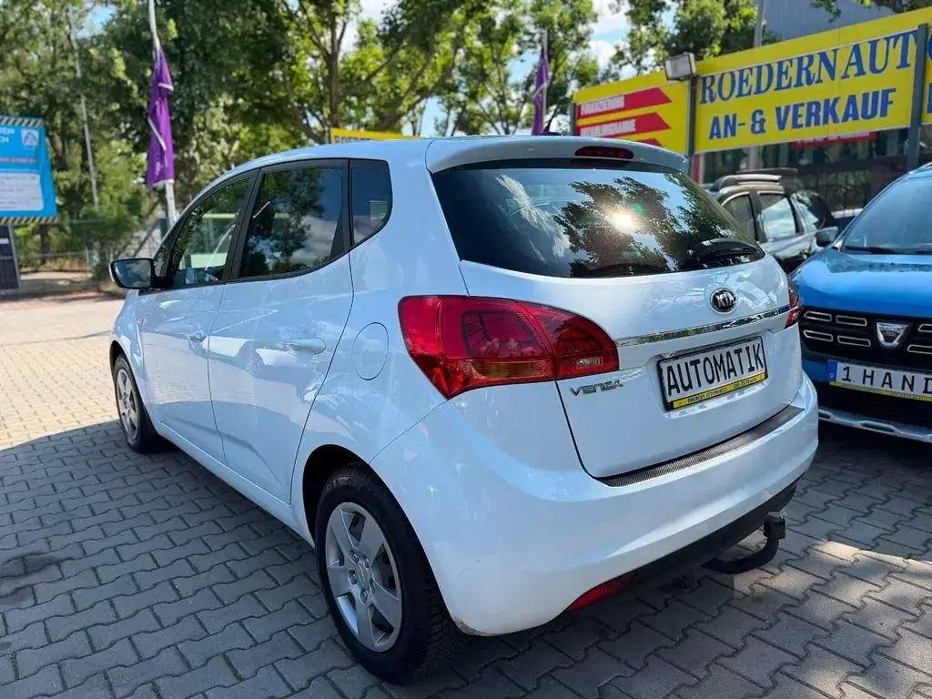 Gebraucht Kia Venga Spirit 125 PS (91 kW) 2017 Weiß Kleinwagen