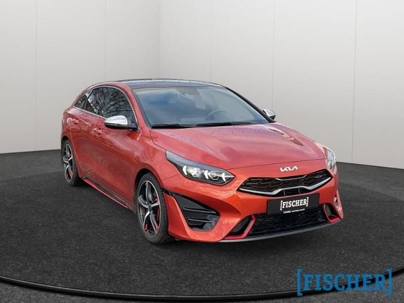 Używany Kia ProCeed GT 204 KM (150 kW) 2022 Pomarańczowy Kombi