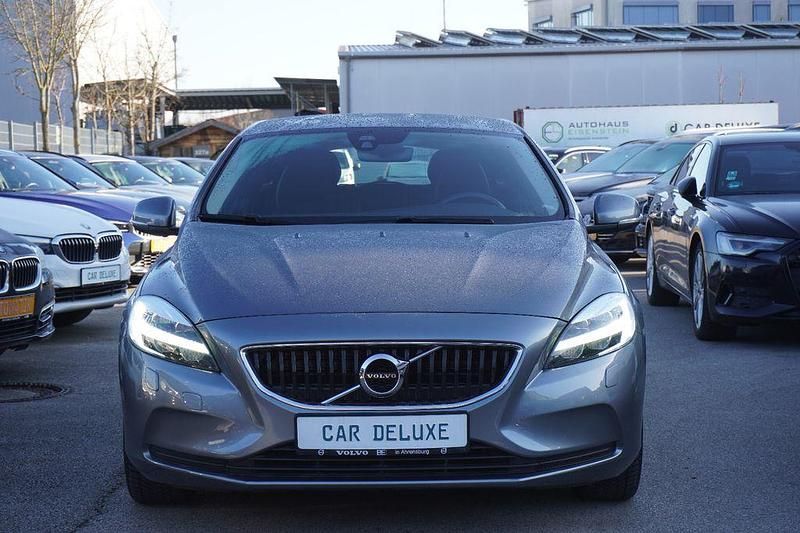 Gebraucht Volvo V40 150 PS (110 kW) 2019 Grau Limousine