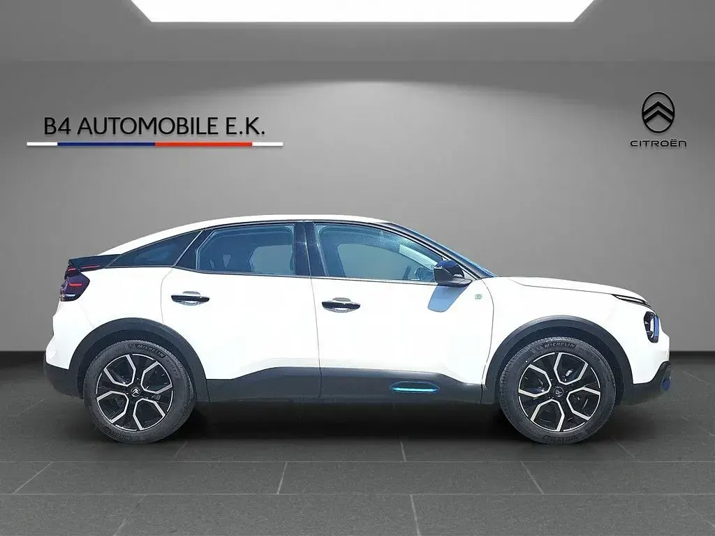 Gebraucht Citroën e-C4 Feel 100 kW (136 PS) 2022 Banquise weiss Limousine
