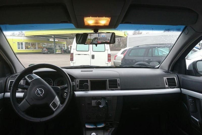 Gebraucht Opel Vectra 155 PS (114 kW) 2005 Silber Kombi