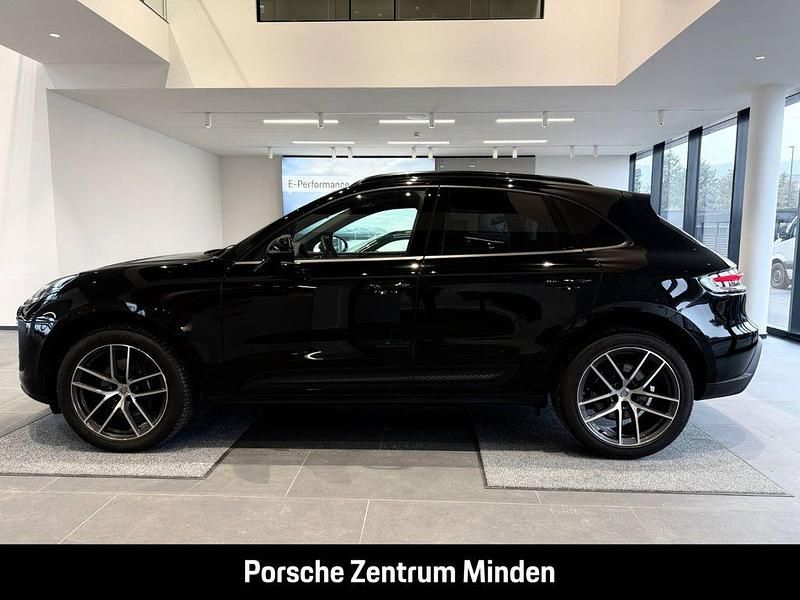Gebraucht Porsche Macan 265 PS (194 kW) 2024 Schwarz SUV