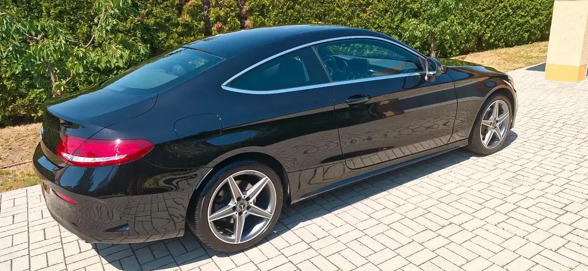 Gebraucht Mercedes C180 156 PS (114 kW) 2016 Schwarz Coupé