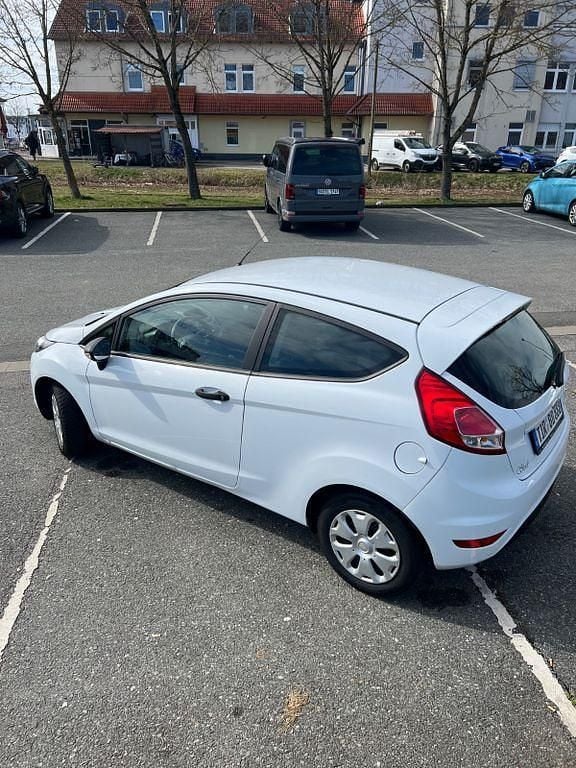 Gebraucht Ford Fiesta SYNC Edition 60 PS (44 kW) 2014 Weiß Kleinwagen