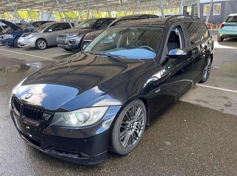 Gebraucht BMW 318 Advantage 129 PS (94 kW) 2007 Schwarz Kombi