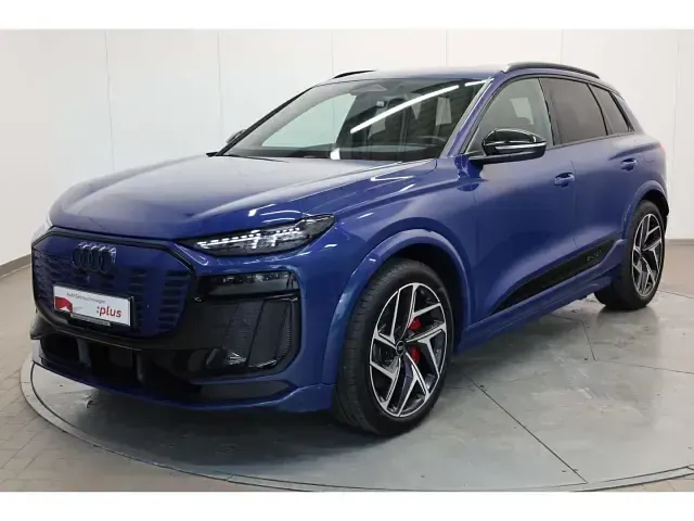 Second-hand Audi SQ6 e-tron Ambiente 359 kW (489 CP) 2024 Albastru SUV