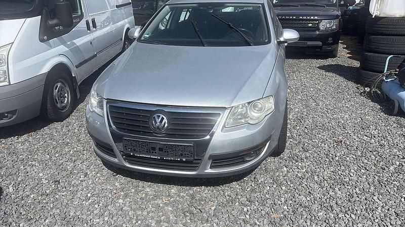 Reflex silver metallic Gebraucht 2006 VW Passat Trendline Limousine | 1.599 € (Superpreis) - Bild 1/4