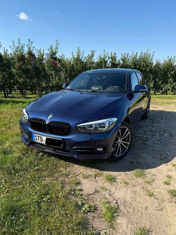 Blau Gebraucht 2018 BMW 120 Shadowline Kleinwagen | 16.500 € (Superpreis) - Bild 1/4
