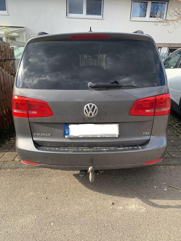 Gebraucht VW Touran 140 PS (102 kW) 2013 Grau Van / Kleinbus