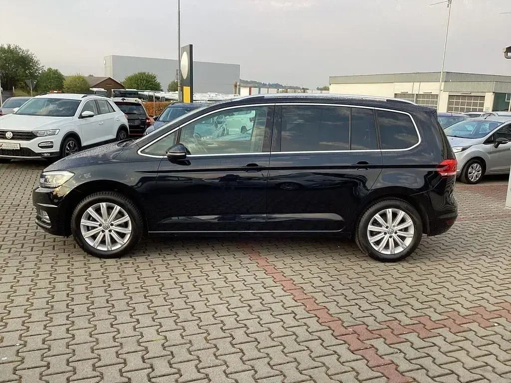 Gebraucht VW Touran Highline 150 PS (110 kW) 2015 Schwarz Van / Kleinbus