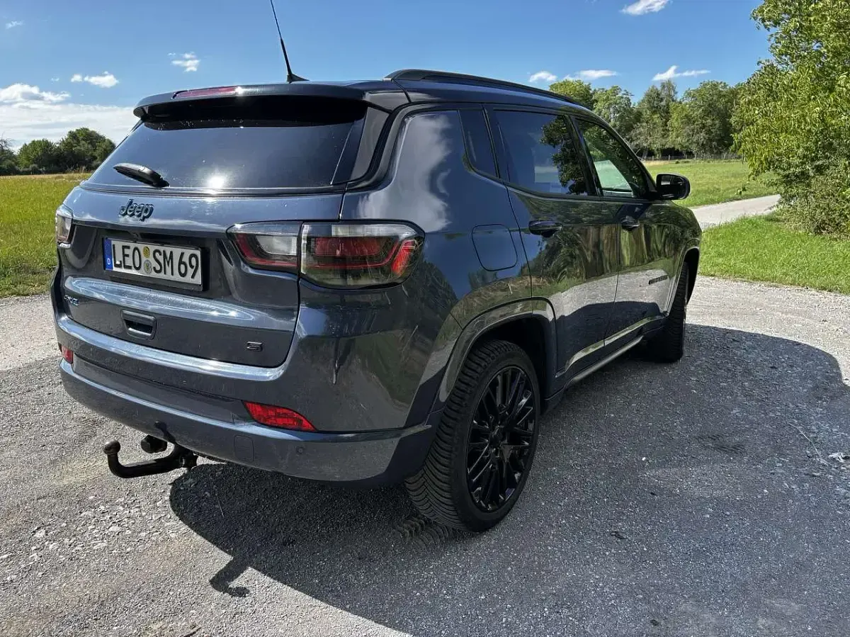 Gebraucht Jeep Compass 241 PS (177 kW) 2022 SUV