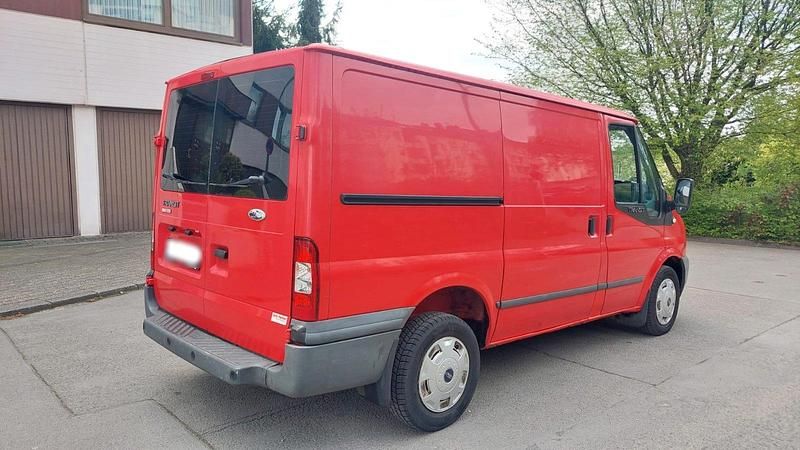 Gebraucht Ford Transit 86 PS (63 kW) 2011 Rot Van
