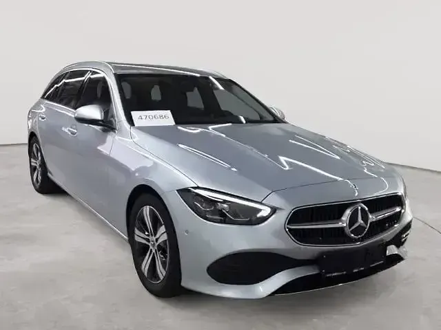Gebraucht Mercedes C200 163 PS (119 kW) 2023 Silber Limousine