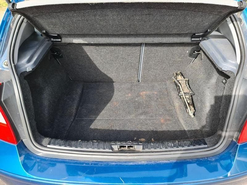 Gebraucht BMW 116 116 PS (85 kW) 2005 Blau Kleinwagen